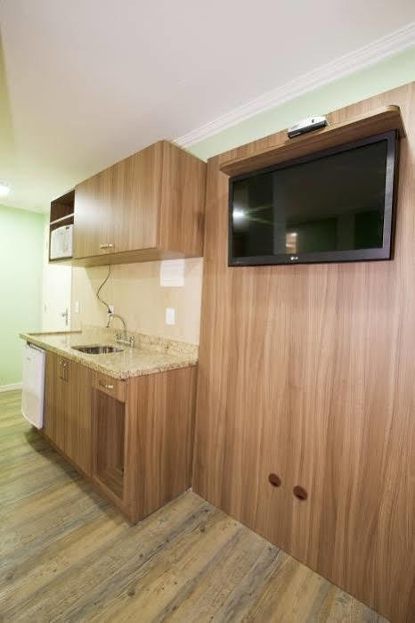 Hotel Gonçalves- Próximo A Santa Casa De Porto Alegre